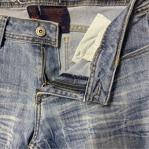 Dereon by Beyoncé Ladies Straight Leg Jeans Size 11/12 Embellished Fleur de Lis - Picture 4 of 9